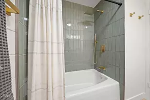 241 E Fiesta Green, Port Hueneme, CA 93041 - Photo 19