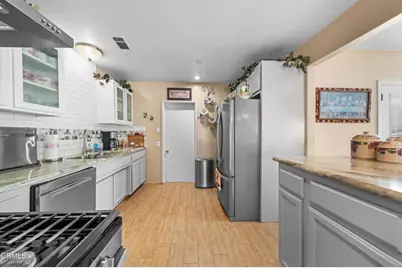 2304 San Marino Drive, Bakersfield, CA 93309 - Photo 5