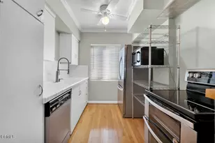 1542 Riverside Dr, Glendale, CA 91201 - Photo 17