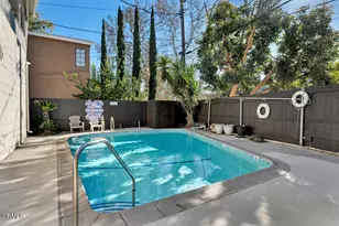 1542 Riverside Dr, Glendale, CA 91201 - Photo 23