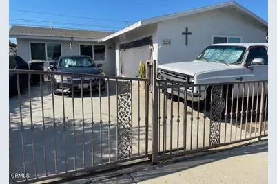 211 Featherstone Street, Oxnard, CA 93030 - Photo 1