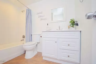 942 Woodlawn Drive, Thousand Oaks, CA 91360 - Photo 13