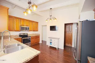 942 Woodlawn Dr, Thousand Oaks, CA 91360 - Photo 7