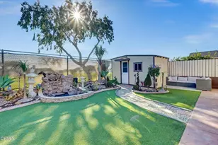 1960 Peoria Pl, Oxnard, CA 93033 - Photo 35