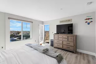 4376 Tradewinds Dr, Oxnard, CA 93035 - Photo 17