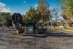 4834 Elderberry Ave, Moorpark, CA 93021 - Photo 23