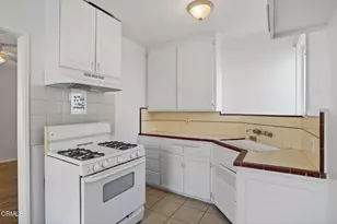 113 E Cedar St, Oxnard, CA 93033 - Photo 9