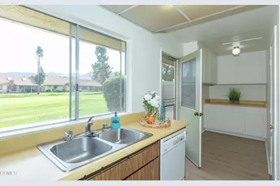 24108 Village 24, Camarillo, CA 93012 - Photo 27