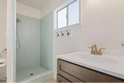 325 N J Street, Oxnard, CA 93030 - Photo 19