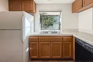 5738 Skyview Way, Agoura Hills, CA 91301 - Photo 7