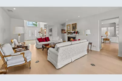 4240 Reyes Drive, Tarzana, CA 91356 - Photo 11