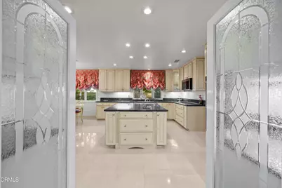 4240 Reyes Drive, Tarzana, CA 91356 - Photo 19