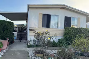 300 Ibsen Pl, Oxnard, CA 93033 - Photo 3