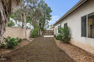 1930 Del Amo Way, Oxnard, CA 93036 - Photo 31