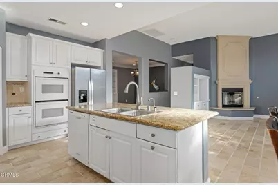 2906 Naples Drive, Oxnard, CA 93035 - Photo 11