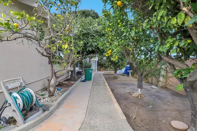 404 Vine Place, Oxnard, CA 93033 - Photo 7