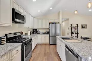 13010 Greensboro Rd, Victorville, CA 92395 - Photo 3