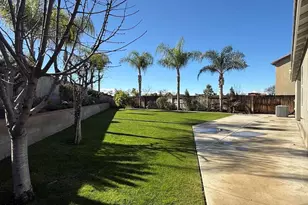 12217 Quiet Creek Way, Bakersfield, CA 93311 - Photo 23