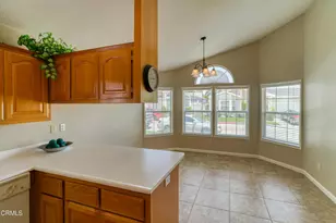 27809 Blue Sky Ln, Canyon Country, CA 91351 - Photo 5