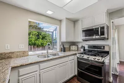 1414 Fallen Leaf Avenue, Ventura, CA 93004 - Photo 9