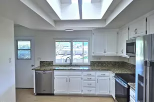 20188 Village 20, Camarillo, CA 93012 - Photo 11