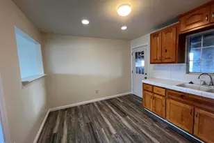 225 Blomquist Dr, Bakersfield, CA 93309 - Photo 7