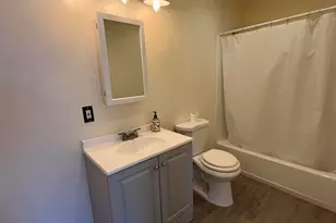 225 Blomquist Dr, Bakersfield, CA 93309 - Photo 13