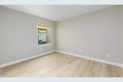 17132 Village 17, Camarillo, CA 93012 - Photo 5