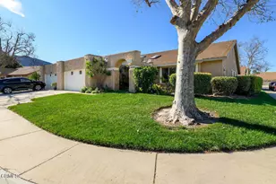 22106 Village 22, Camarillo, CA 93012 - Photo 3