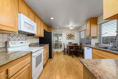 22106 Village 22, Camarillo, CA 93012 - Photo 23