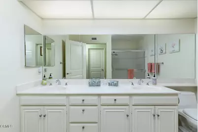 22106 Village 22, Camarillo, CA 93012 - Photo 15