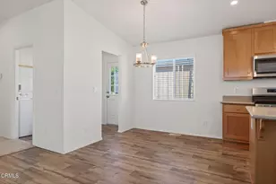 1075 Loma Dr, Ojai, CA 93023 - Photo 5