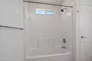 1075 Loma Dr, Ojai, CA 93023 - Photo 27