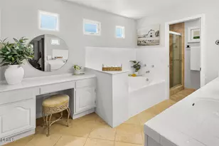 2735 Los Pinos Cir, Camarillo, CA 93012 - Photo 37