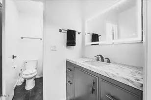 11645 Montana Ave, Los Angeles, CA 90049 - Photo 9