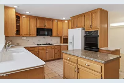 312 Regis Avenue, Ventura, CA 93003 - Photo 17