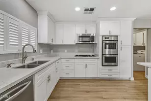 176 Chaucer Ln, Ventura, CA 93003 - Photo 15