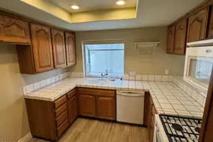 234 Green Lea Pl, Thousand Oaks, CA 91361 - Photo 5