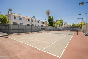 18751 Hatteras St, Tarzana, CA 91356 - Photo 39