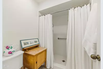 18751 Hatteras Street #13, Tarzana, CA 91356 - Photo 23