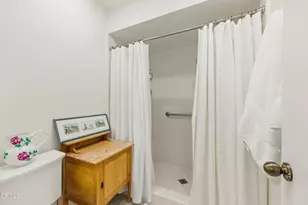 18751 Hatteras St, Tarzana, CA 91356 - Photo 23