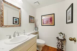 18751 Hatteras St, Tarzana, CA 91356 - Photo 15