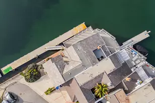 2221 Kingsbridge Ln, Oxnard, CA 93035 - Photo 31