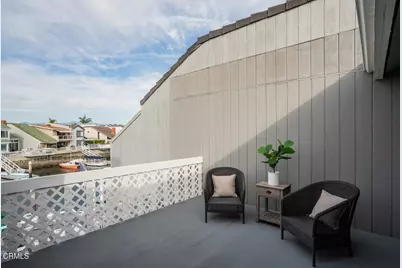 2221 Kingsbridge Lane, Oxnard, CA 93035 - Photo 35