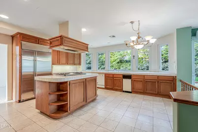 2211 Pebble Beach Trail, Oxnard, CA 93036 - Photo 9