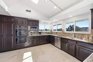 2207 Terra Bella Ln, Camarillo, CA 93012 - Photo 21