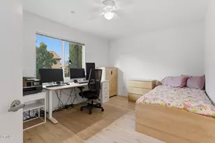 15137 Trail View Ct, Los Angeles, CA 91342 - Photo 19