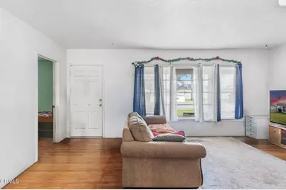 450 W Roderick Avenue, Oxnard, CA 93030 - Photo 5