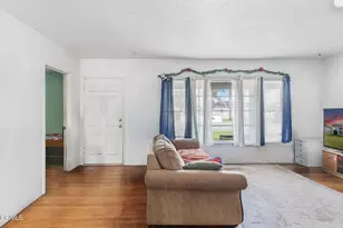 450 W Roderick Ave, Oxnard, CA 93030 - Photo 5