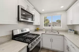 1127 Acadia Pl, Ventura, CA 93003 - Photo 15